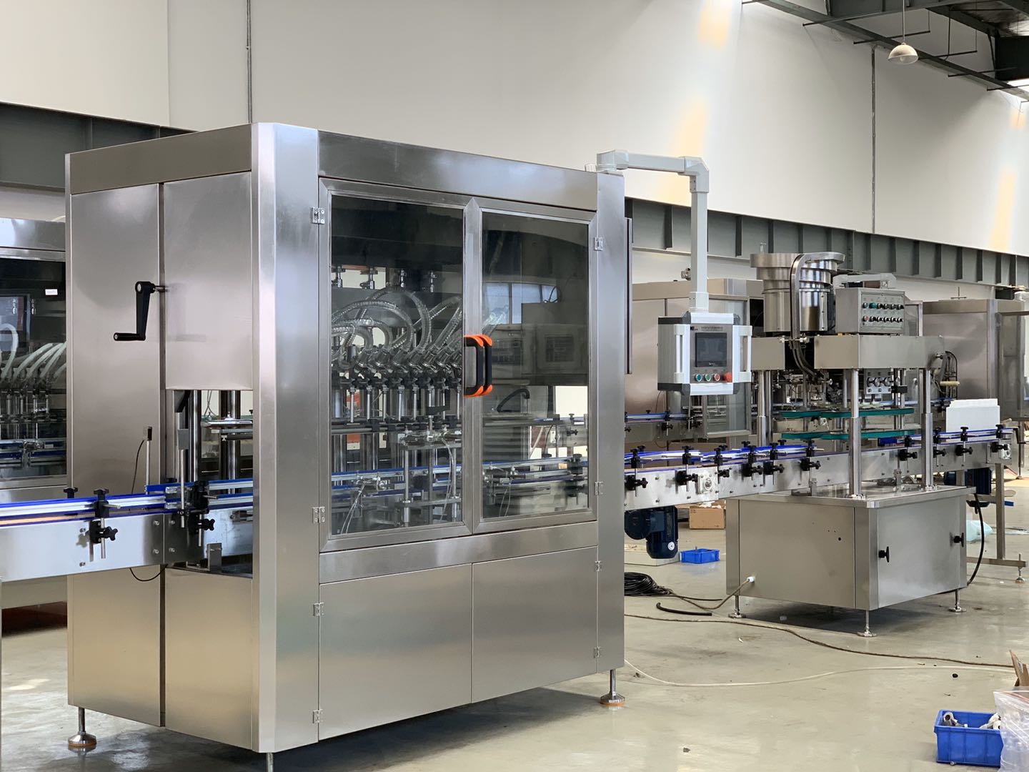 เครื่องเติมและเครื่องปรับแต่ง